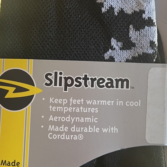 New DeFeet shoe covers S/M 5-8 aero cool weather cycling road gravel bike - Picture 2 of 3